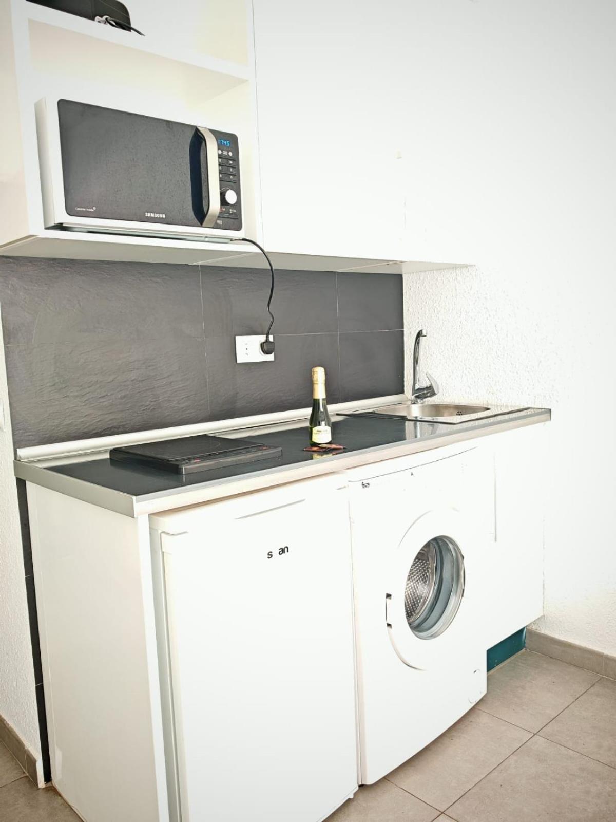 Apartamento Malaga Port Luaran gambar