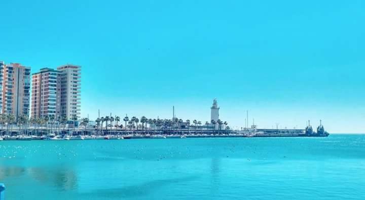 Apartamento Malaga Port Luaran gambar
